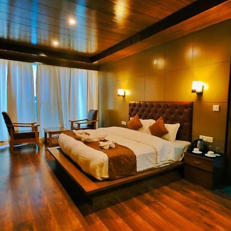 Vista Hill Resort- Centrally Heated & Air Cooled Resort, Manali Extérieur photo